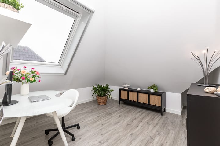 Foto 88 van Niels Bohrstraat 12