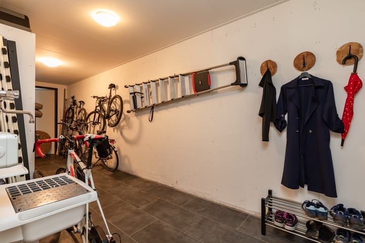 Foto 96 van Niels Bohrstraat 12