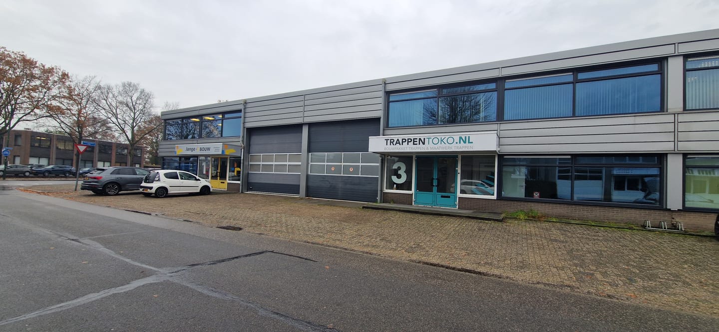 View photo 2 of Pottenbakkersweg 3