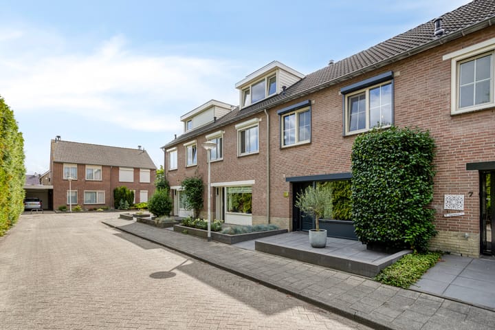 Photo 46 of Lijsterbes 5