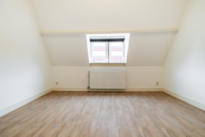 Photo 23 of Spoorstraat 12-A