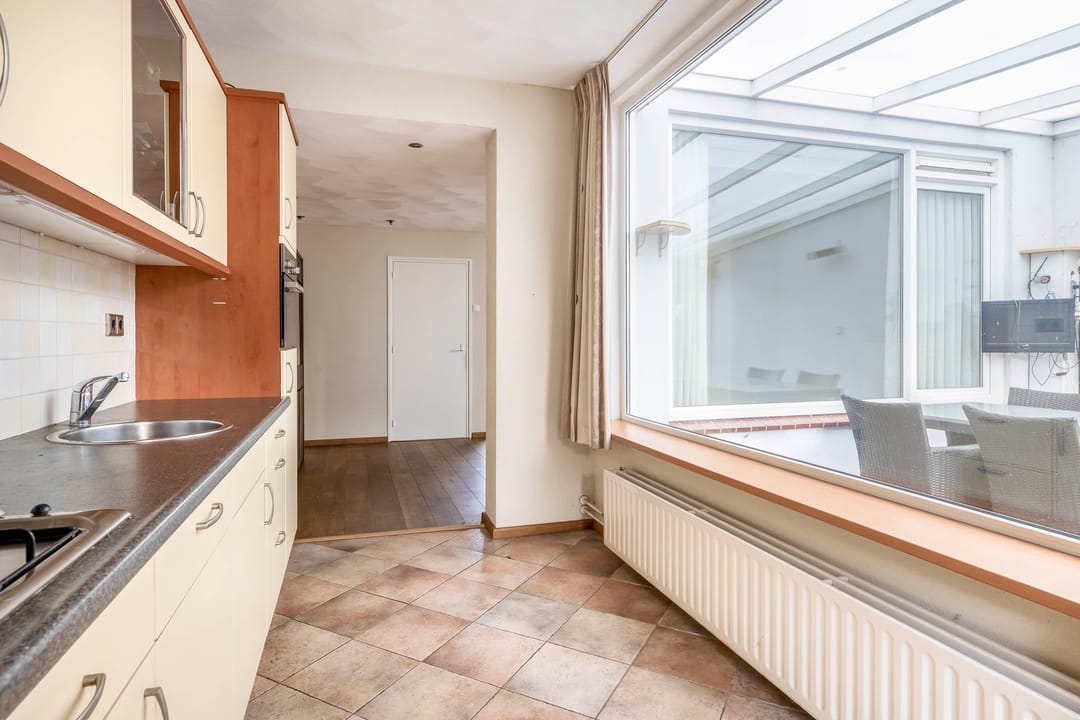 Foto 11 van van Gentstraat 9