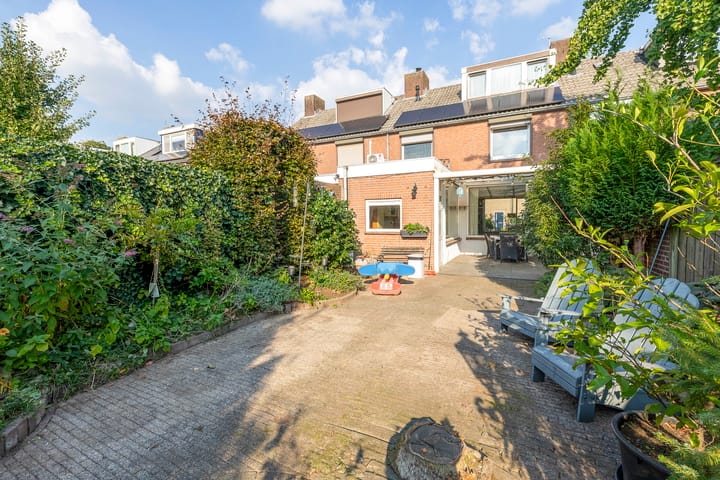 Foto 15 van van Gentstraat 9