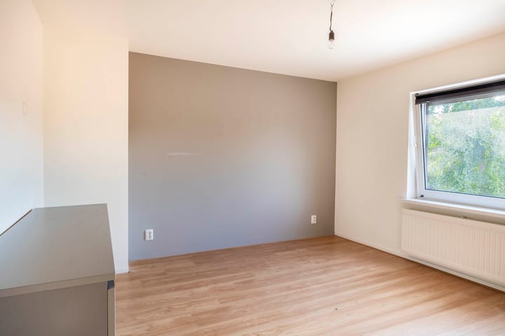 Foto 24 van van Gentstraat 9