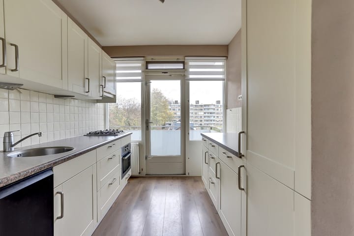 Foto 2 van Van der Helmstraat 255