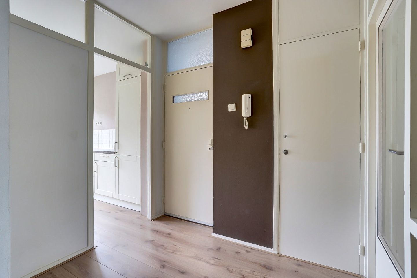 Foto 10 van Van der Helmstraat 255