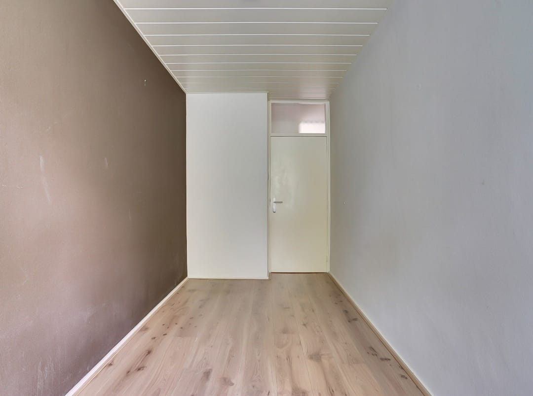 Foto 16 van Van der Helmstraat 255