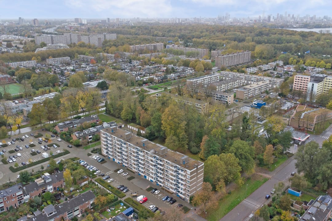 Foto 22 van Van der Helmstraat 255