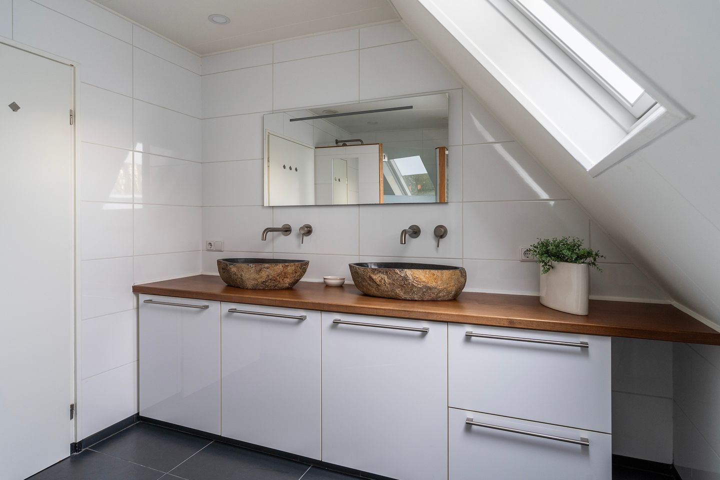 Foto 5 van Rixtwei 325