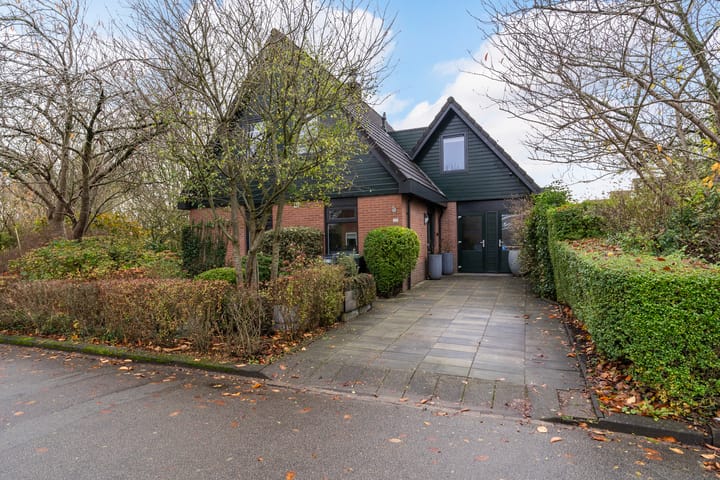 Foto 9 van Rixtwei 325