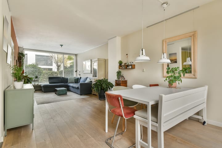 Photo 2 of Opveld 28