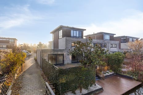 Vlist 9 tertiary image