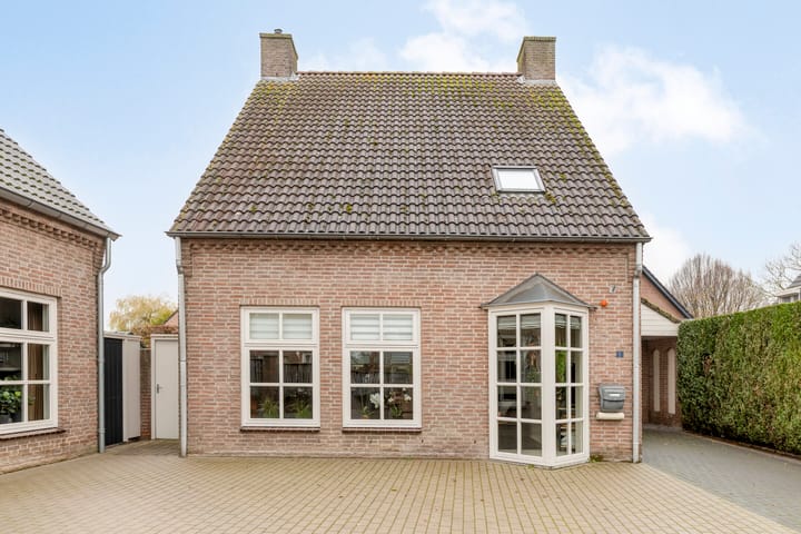 Foto 2 van van Rummenstraat 1