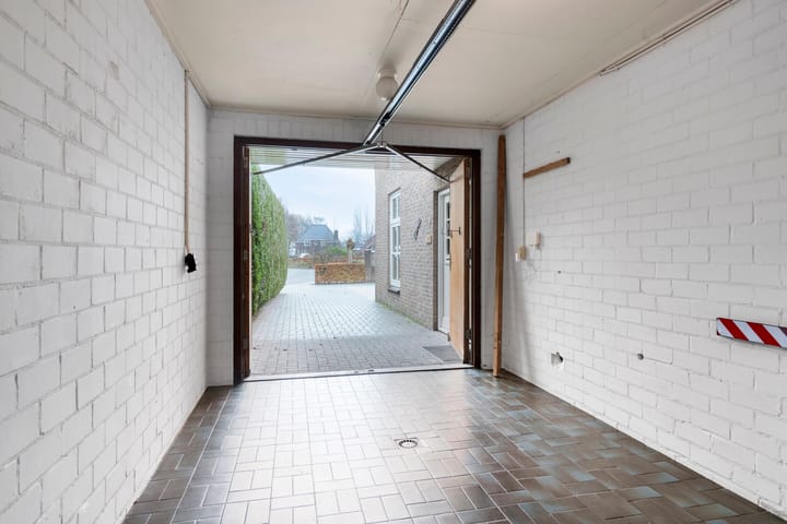 Foto 16 van van Rummenstraat 1