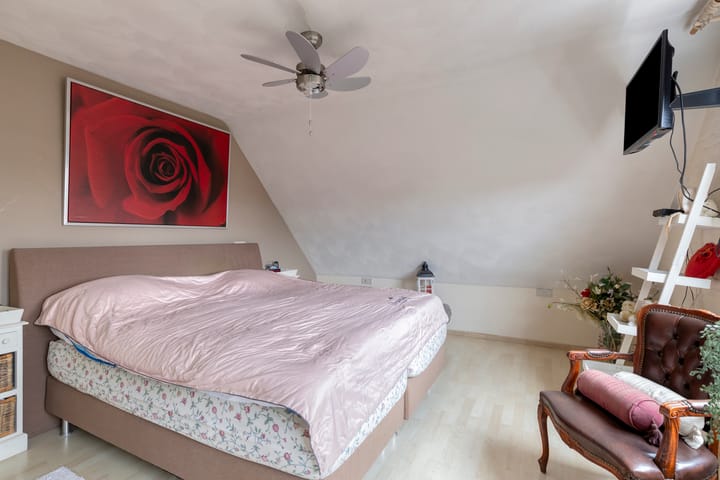 Foto 17 van van Rummenstraat 1