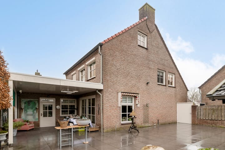 Foto 28 van van Rummenstraat 1