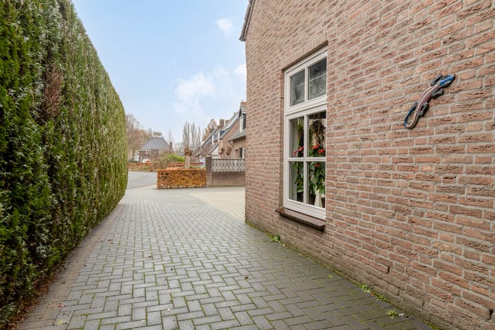 Foto 32 van van Rummenstraat 1