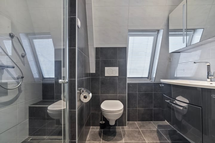 Photo 4 of De Pony 2