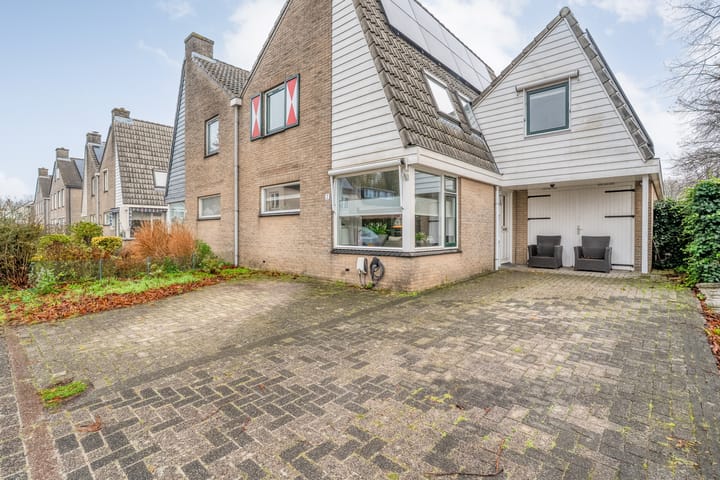 Photo 43 of De Pony 2