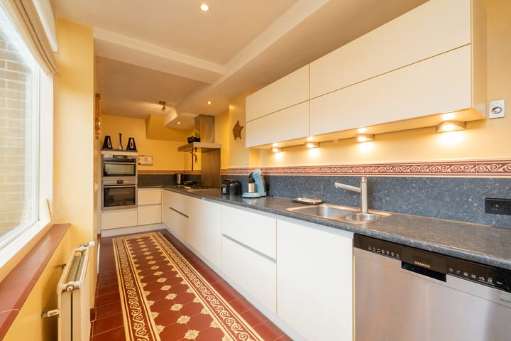 Photo 13 of Koninginneweg 37