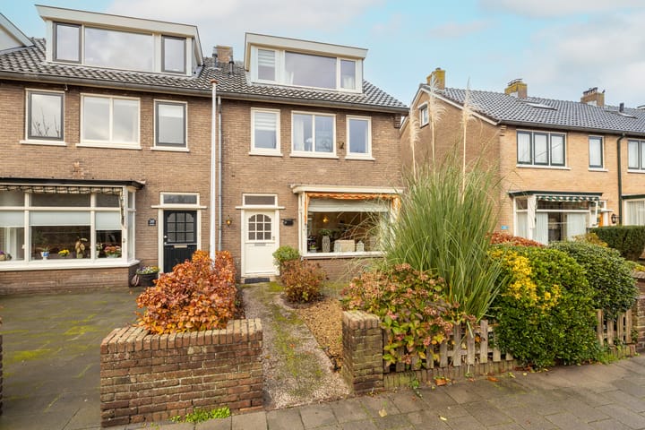 Photo 36 of Koninginneweg 37