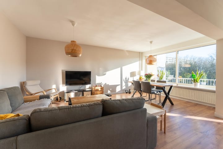 Foto 4 van Edmond Hellenraadstraat 69