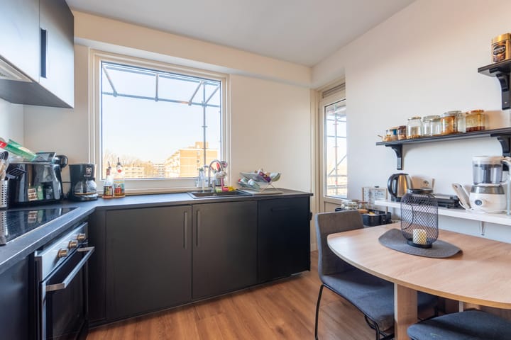 Foto 6 van Edmond Hellenraadstraat 69