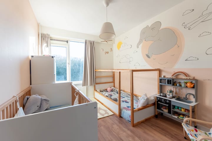 Foto 12 van Edmond Hellenraadstraat 69