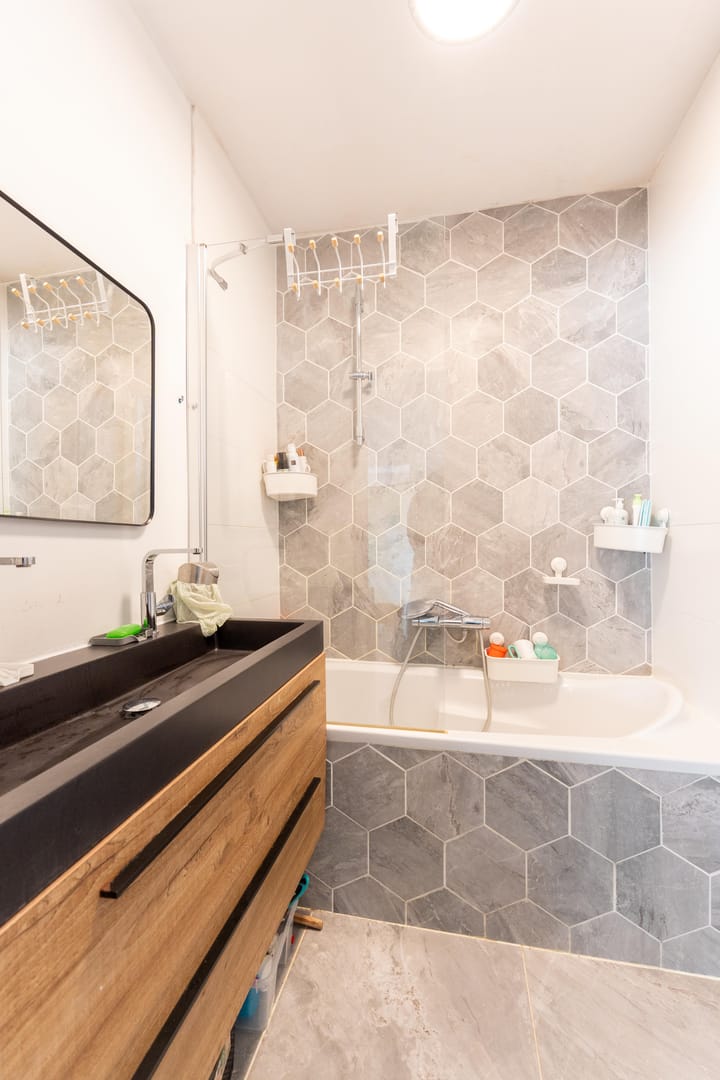 Foto 15 van Edmond Hellenraadstraat 69