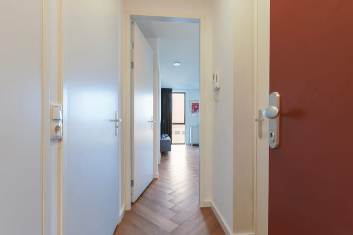 Photo 15 of Atelierstraat 200