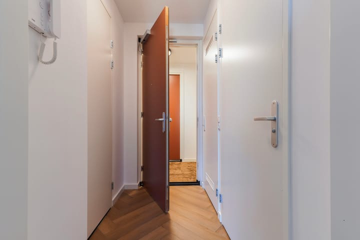 Photo 14 of Atelierstraat 200