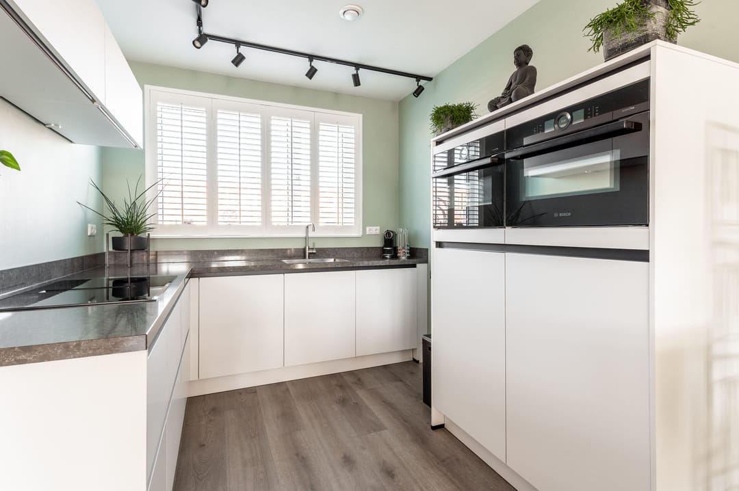 Photo 11 of Anna Maria van Schurmanlaan 84