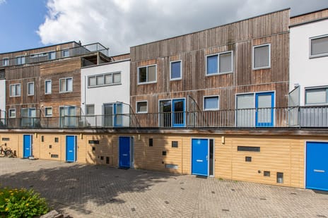 Emily Brontësingel 101 secondary image