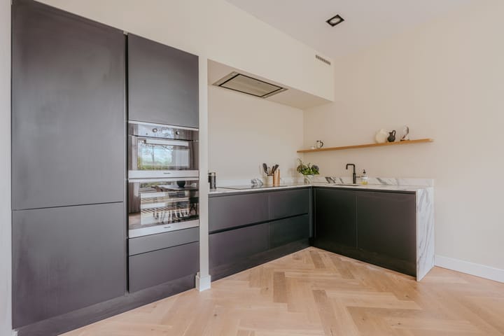 Photo 4 of Alexanderplein 11-B