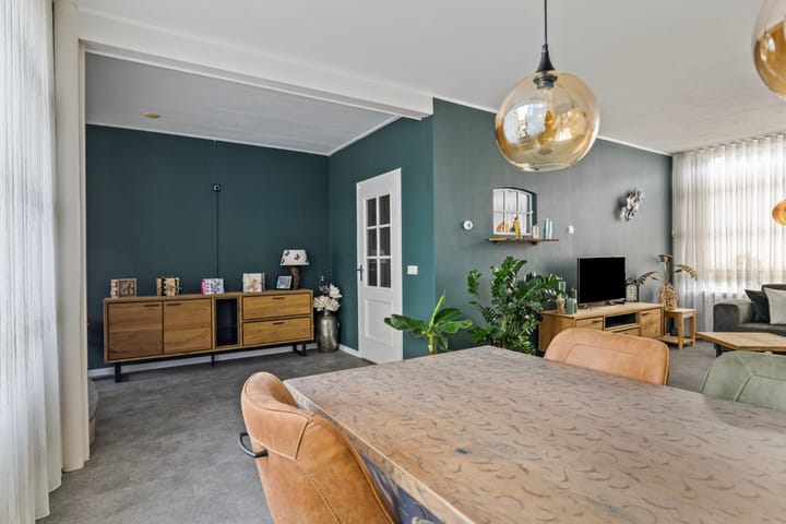 Photo 11 of Eikenlaan 32