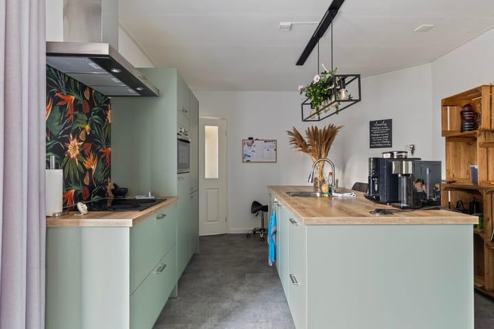 Photo 14 of Eikenlaan 32