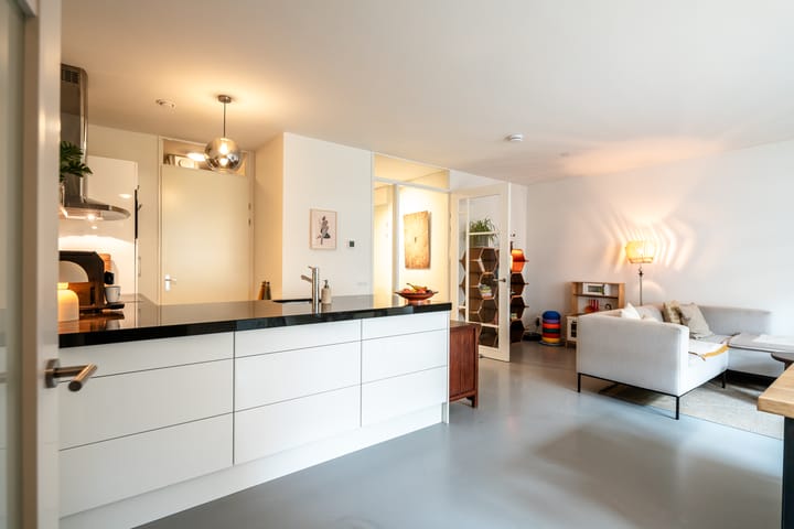 Photo 9 of Molukkenstraat 164