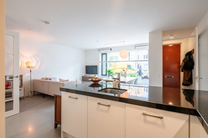 Photo 12 of Molukkenstraat 164