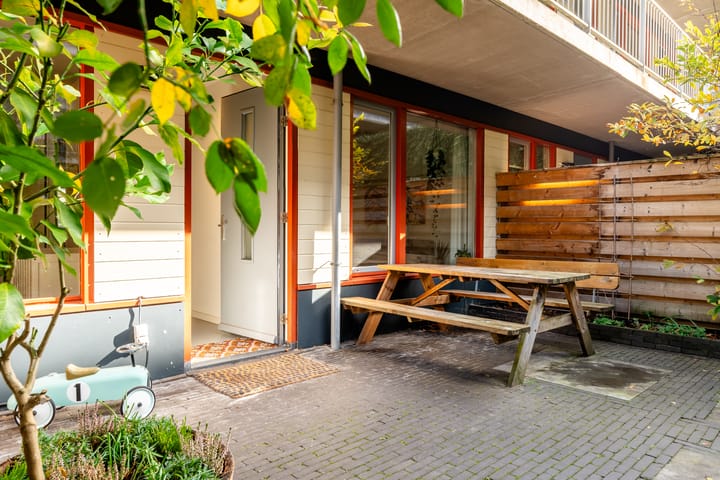 Photo 16 of Molukkenstraat 164