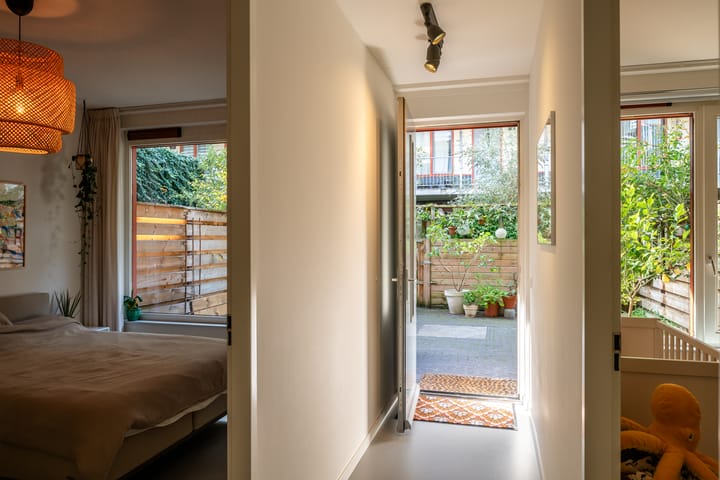 Photo 22 of Molukkenstraat 164