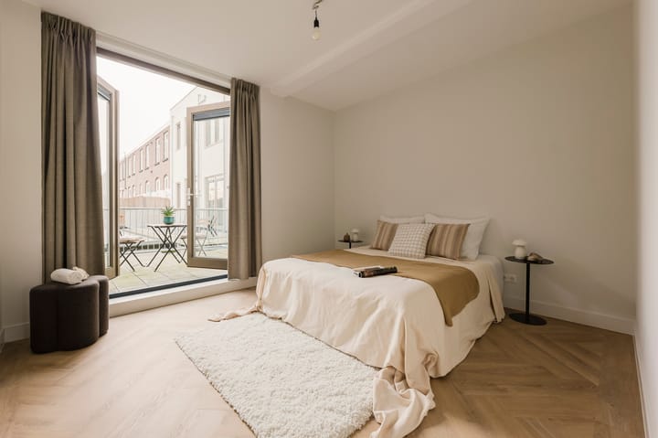 Photo 2 of Vondellaan 53-C