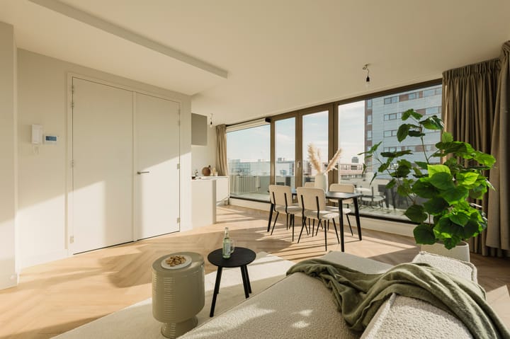 Photo 10 of Vondellaan 53-J