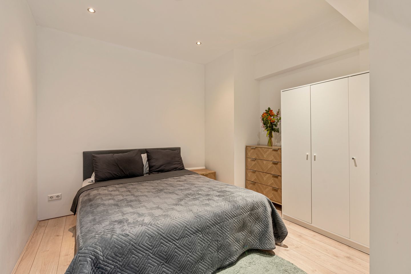 Foto 10 van President Kennedyplantsoen 35