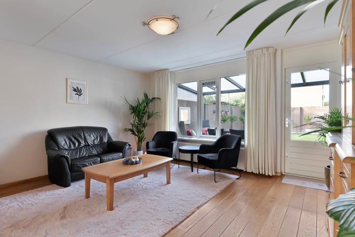 Foto 7 van Van Nispenstraat 15