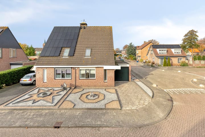 Foto 35 van Van Nispenstraat 15