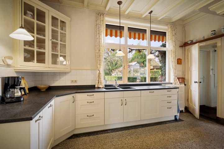 Foto 17 van Dr. Cartier van Disselweg 4