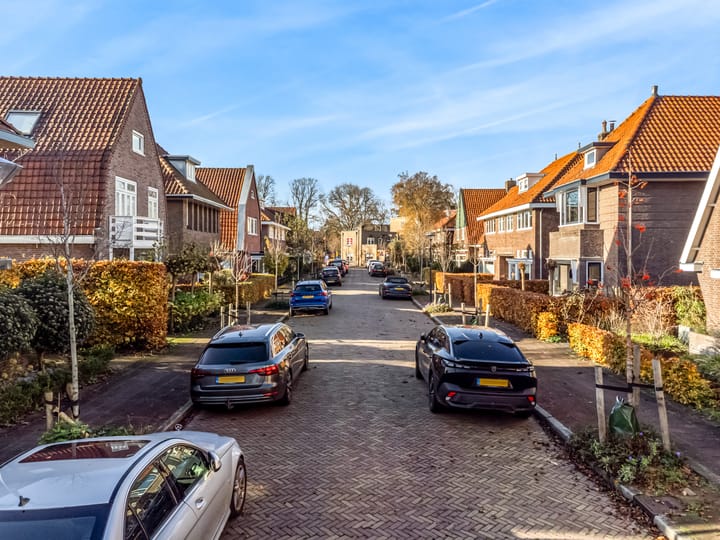 Photo 42 of J.P. Coenstraat 17