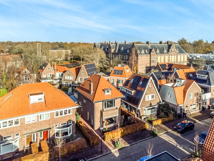 Photo 43 of J.P. Coenstraat 17