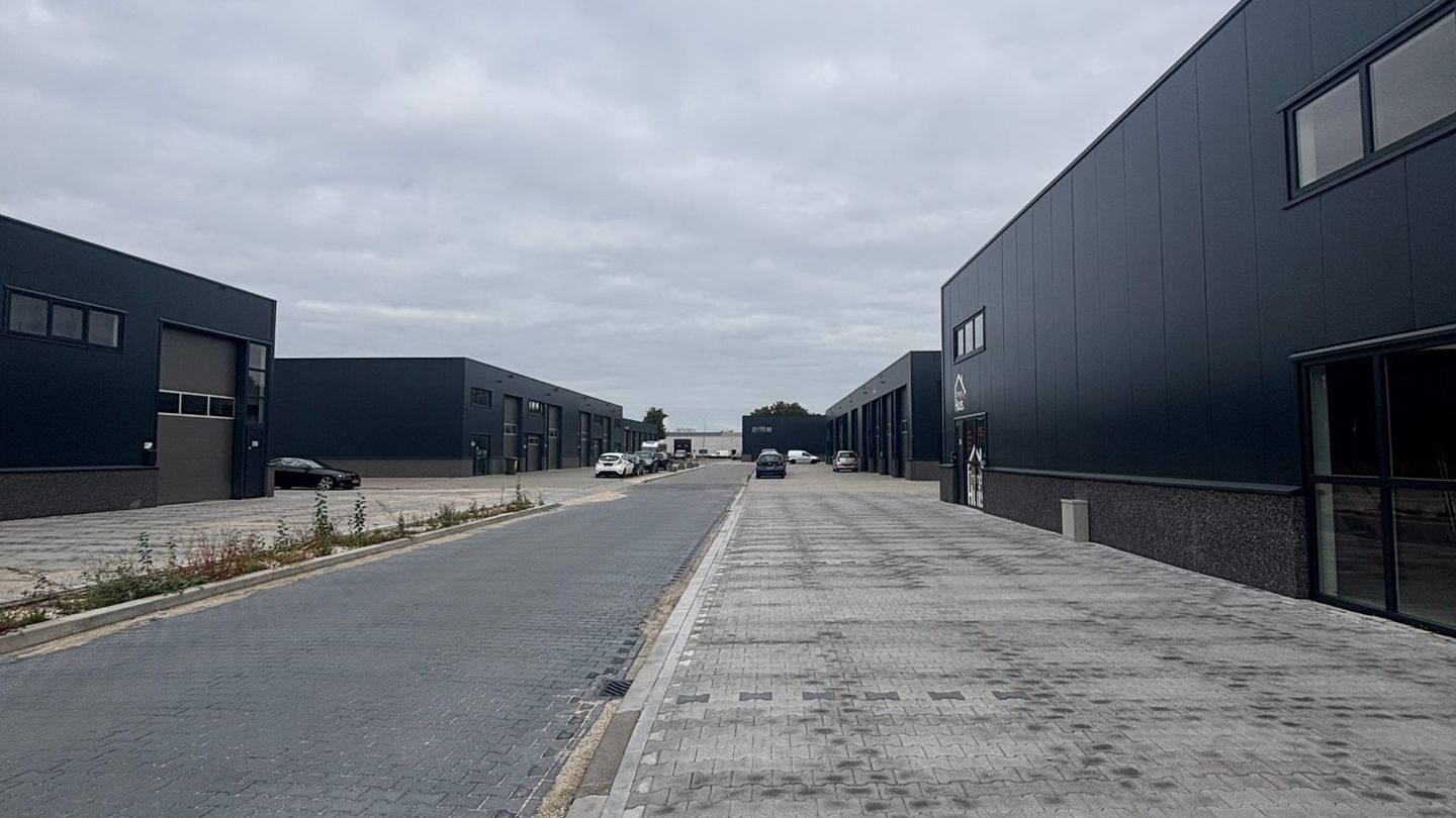 View photo 2 of Groethofstraat 13-M