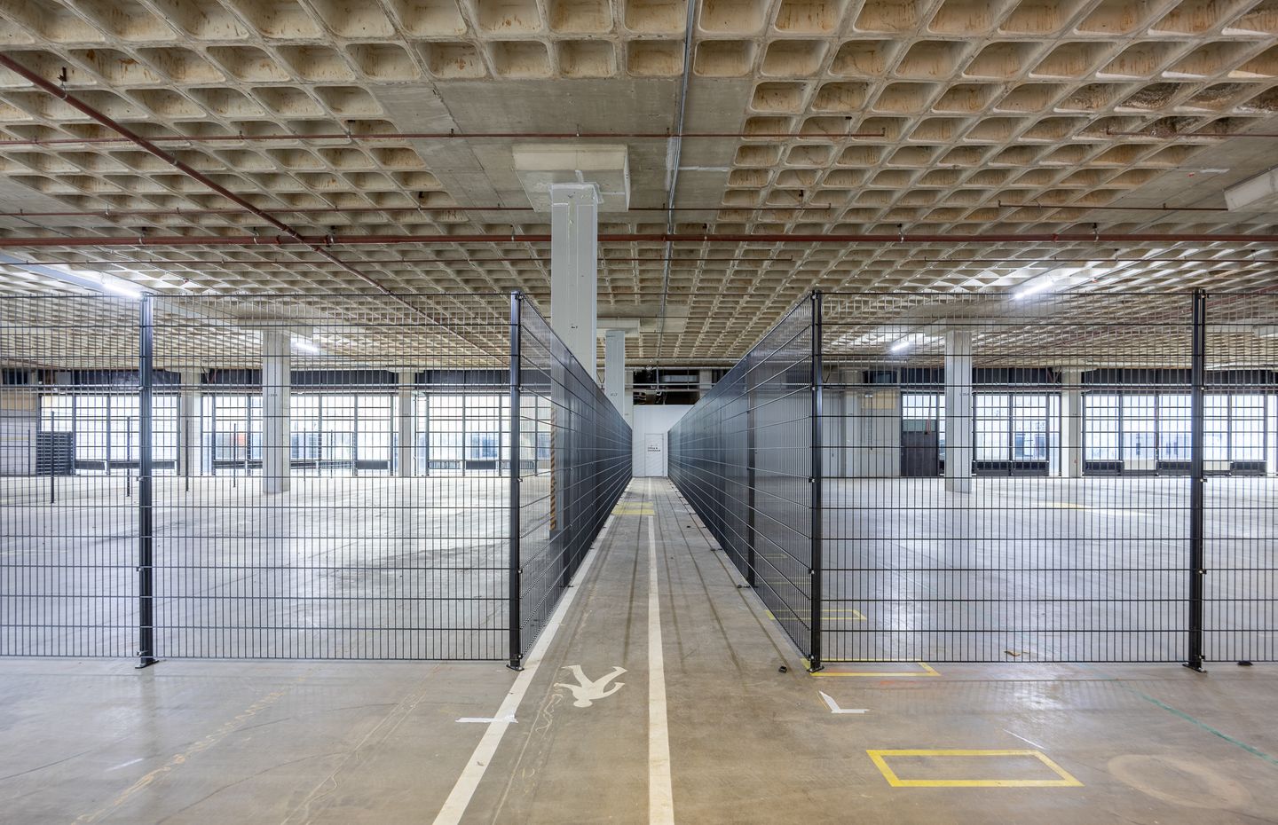 Bekijk foto 3 van Johan Huizingalaan 761